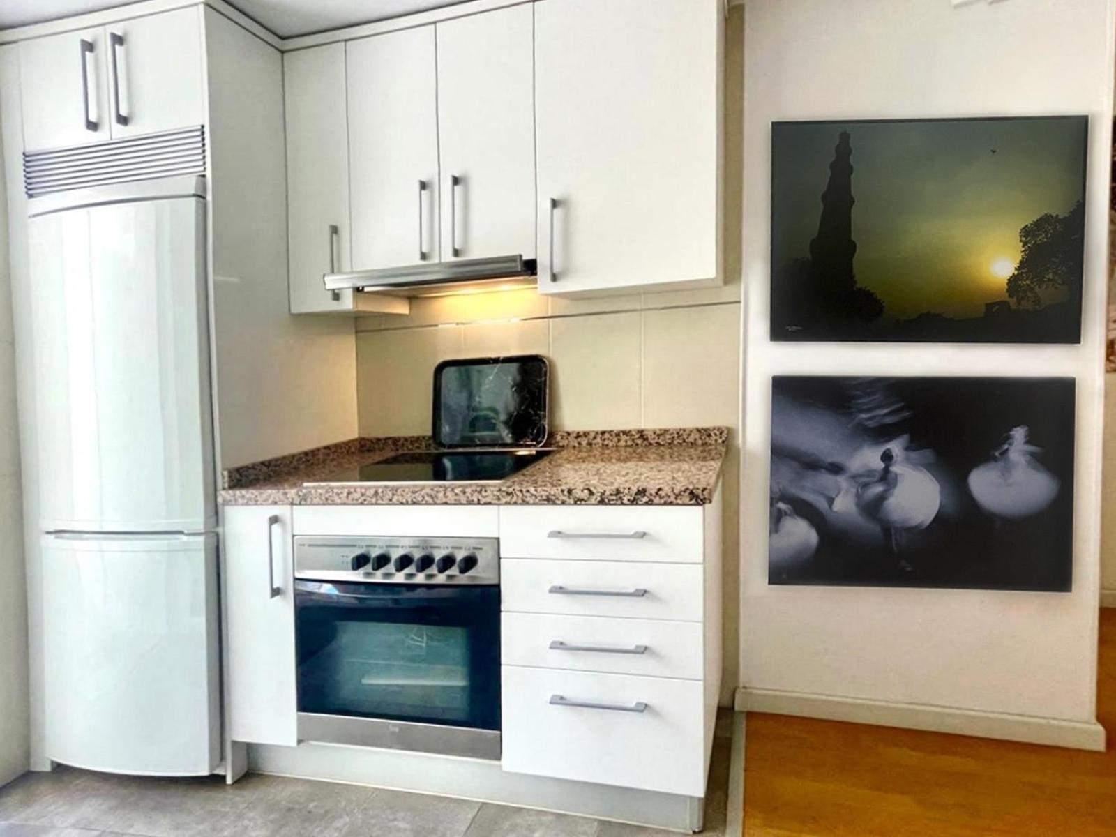 Maravilloso Apartamento Centrico De 70M2, Jardin Propio 40M2 Con Piscina Para Ninos Y Parking Opcional Málaga Kültér fotó