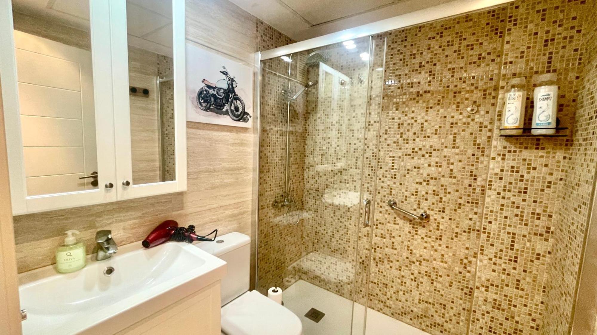 Maravilloso Apartamento Centrico De 70M2, Jardin Propio 40M2 Con Piscina Para Ninos Y Parking Opcional Málaga Kültér fotó