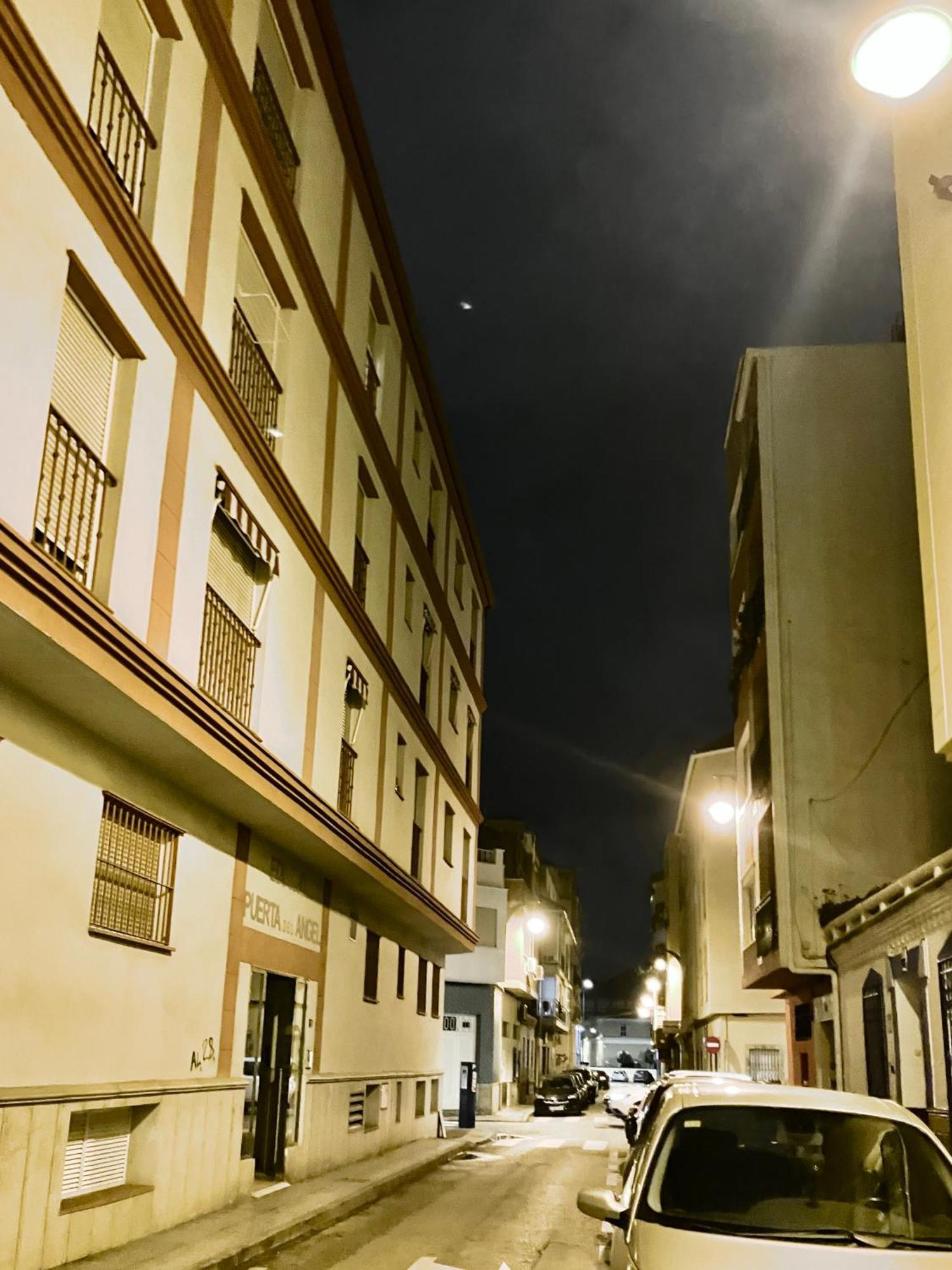 Maravilloso Apartamento Centrico De 70M2, Jardin Propio 40M2 Con Piscina Para Ninos Y Parking Opcional Málaga Kültér fotó