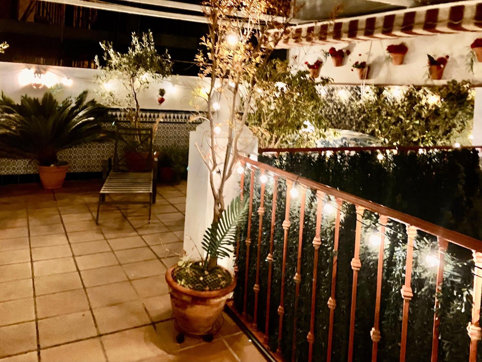 Maravilloso Apartamento Centrico De 70M2, Jardin Propio 40M2 Con Piscina Para Ninos Y Parking Opcional Málaga Kültér fotó