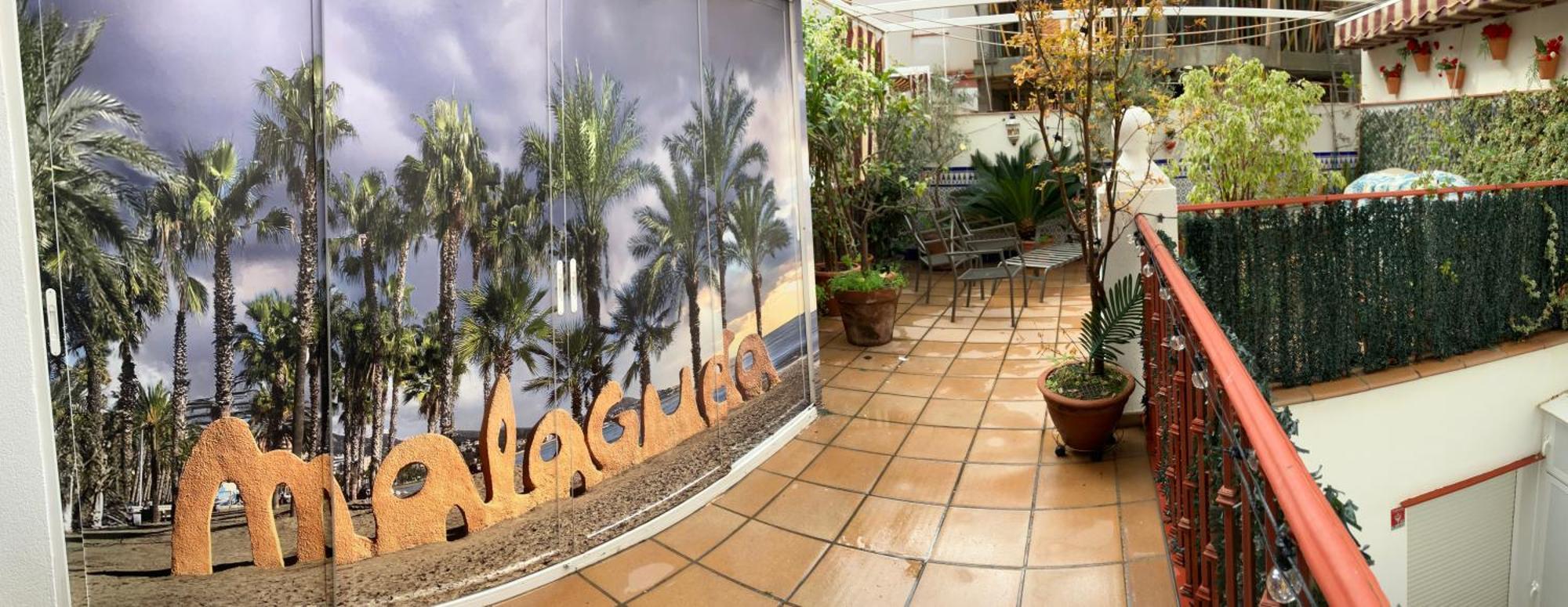Maravilloso Apartamento Centrico De 70M2, Jardin Propio 40M2 Con Piscina Para Ninos Y Parking Opcional Málaga Kültér fotó
