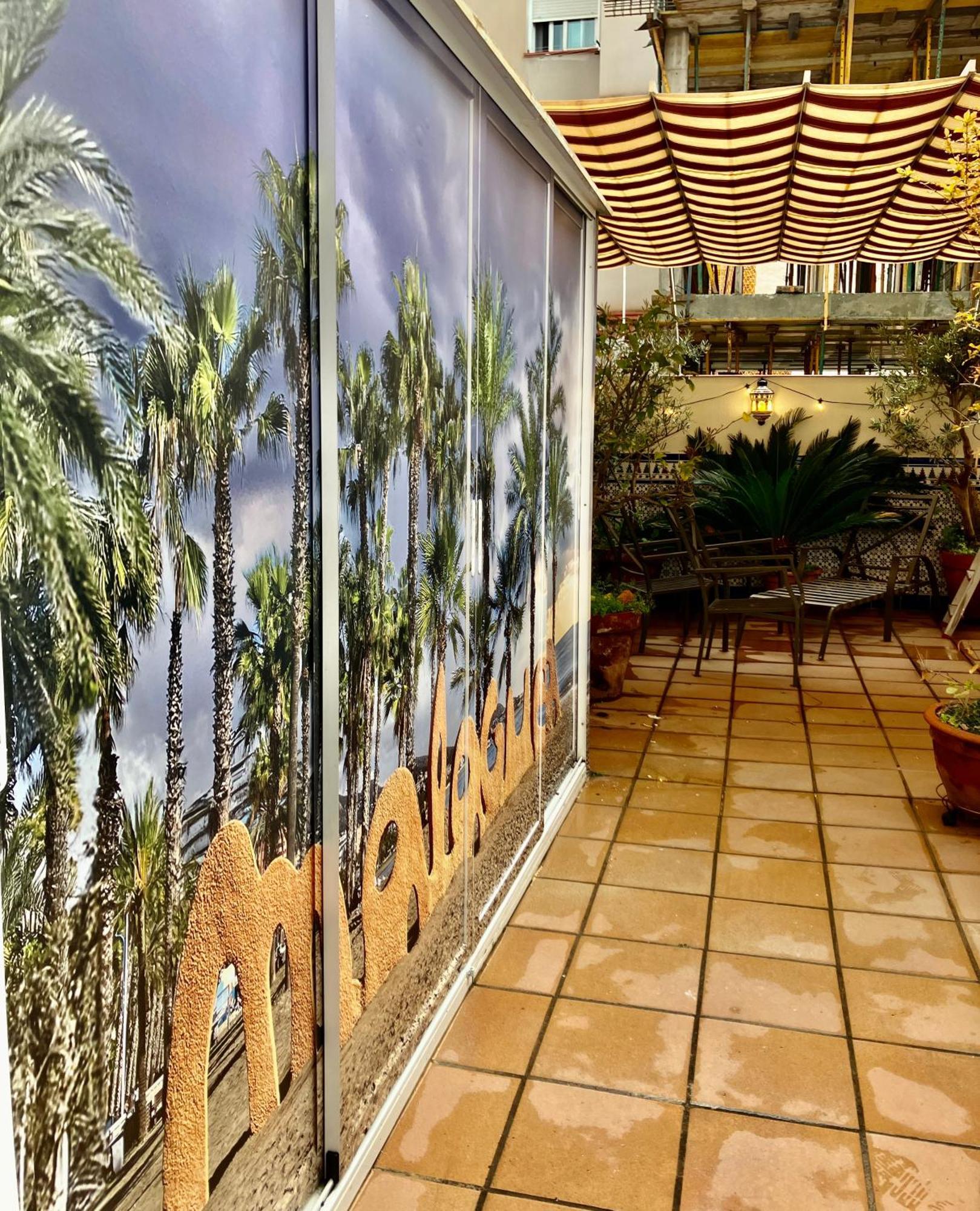 Maravilloso Apartamento Centrico De 70M2, Jardin Propio 40M2 Con Piscina Para Ninos Y Parking Opcional Málaga Kültér fotó