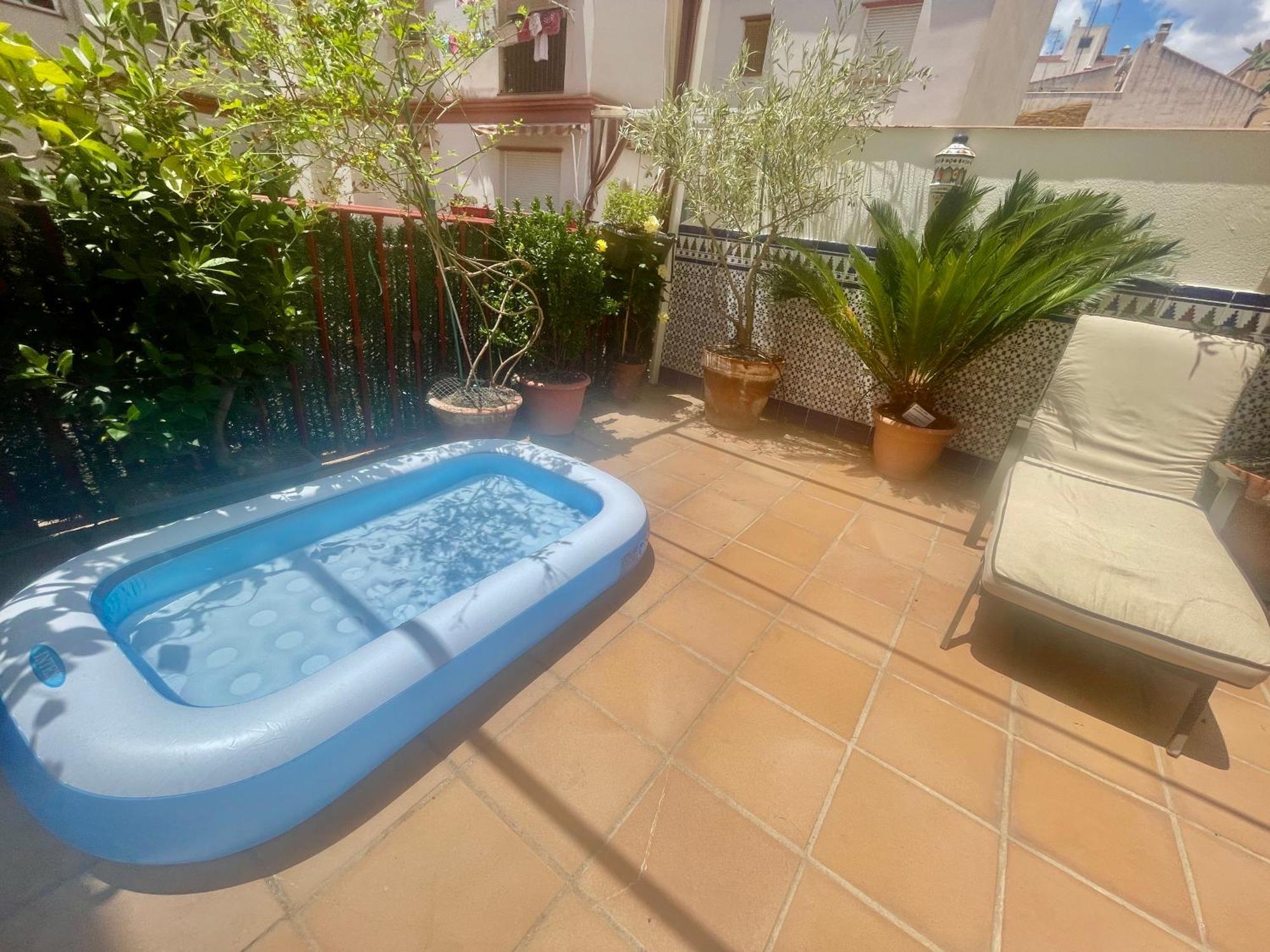 Maravilloso Apartamento Centrico De 70M2, Jardin Propio 40M2 Con Piscina Para Ninos Y Parking Opcional Málaga Kültér fotó